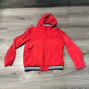 Used Men’s Tommy Hilfiger Lightweight Waterproof Red Zip Up Bomber Jacket.